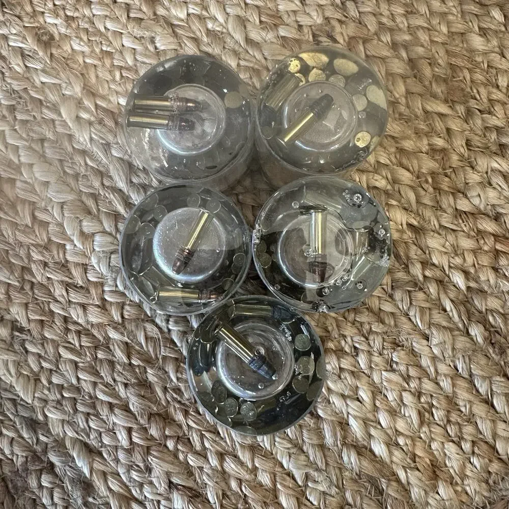 Unbranded approximately oz each